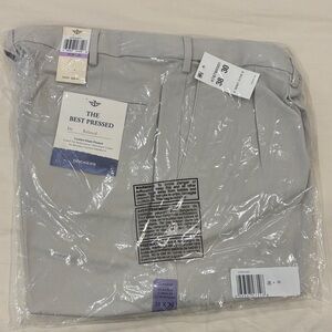 Men’s Dockers Khakis